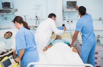 ICU Nurse Salary — A Detailed Guide, Benefits and Factors that Influence It